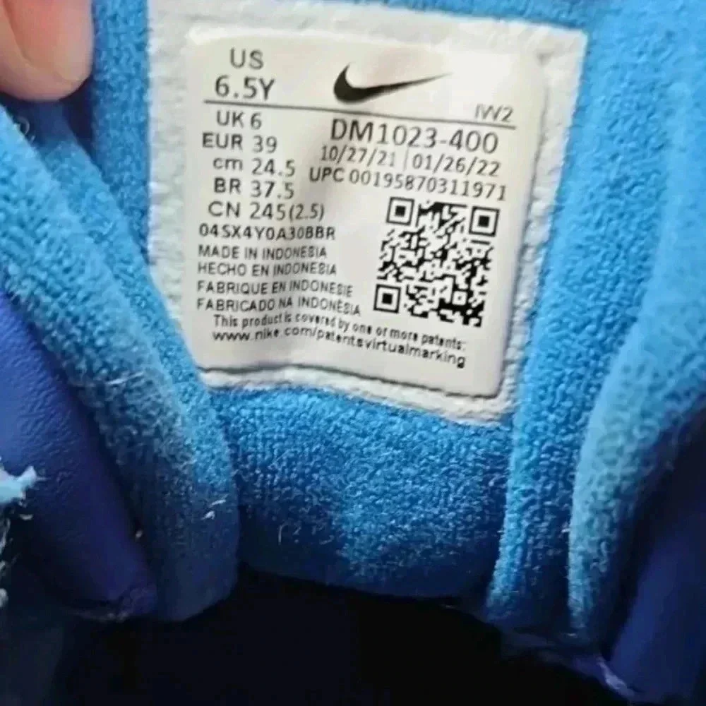 Nike Youth Blue And White Air More Uptempo Sneaker 6.5 Y 8W